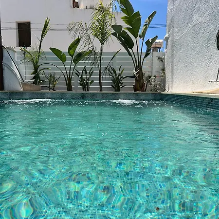 Birds Of Paradise Villa Pentakomo