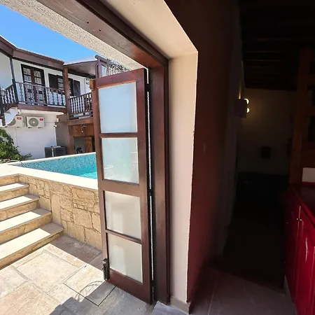 Birds Of Paradise Villa *